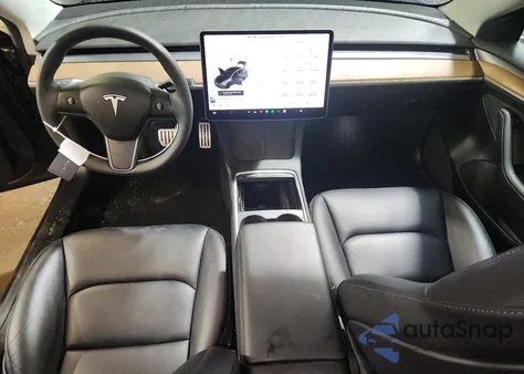 2022 Tesla Model 3 z USA, uszkodzony, nr VIN 5YJ3E1EC7NF244342